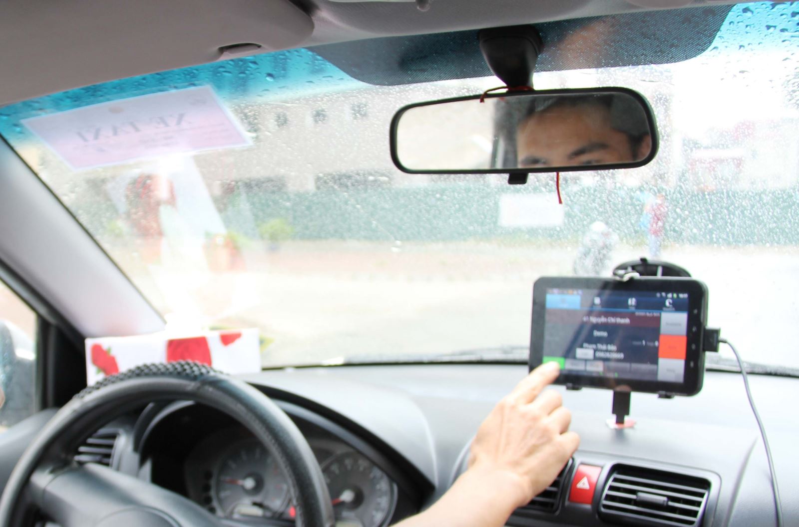 Xe ô tô tải và xe chở khách bắt buộc phải lắp camera