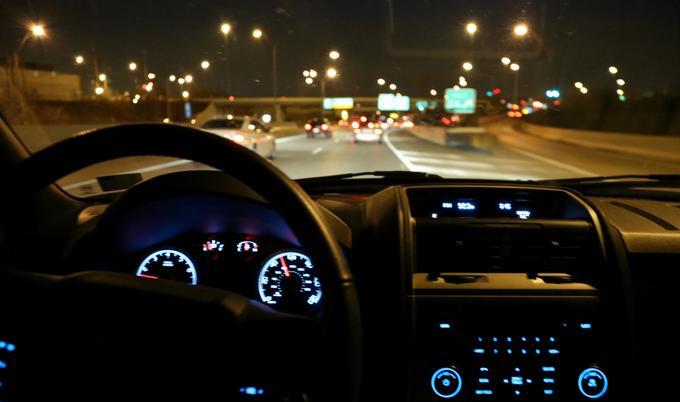 kinh nghiệm lái xe ô tô ban đêm an toàn