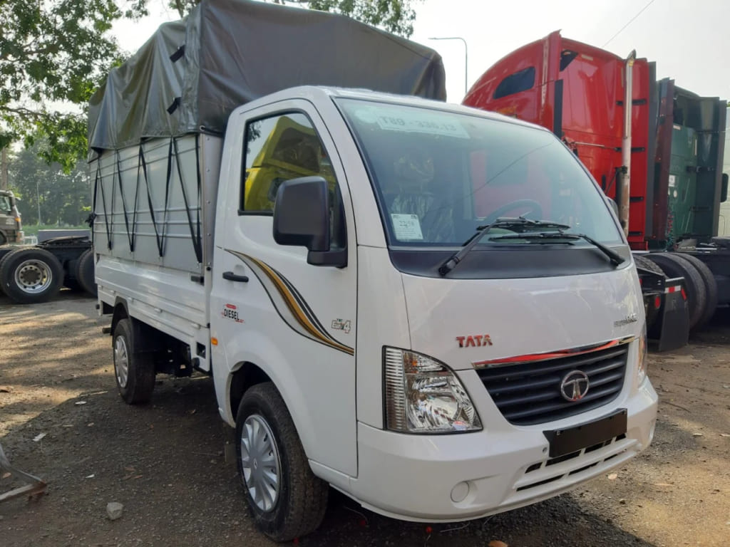 ngoại thất của Tata Super Ace 1.2 tấn 