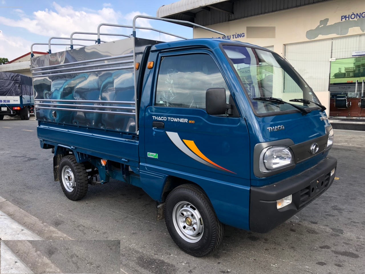 ngoại thất Xe tải Thaco Towner 800A