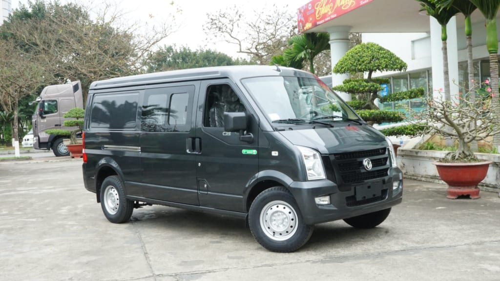 Xe tải van 5 chỗ DFSK C35