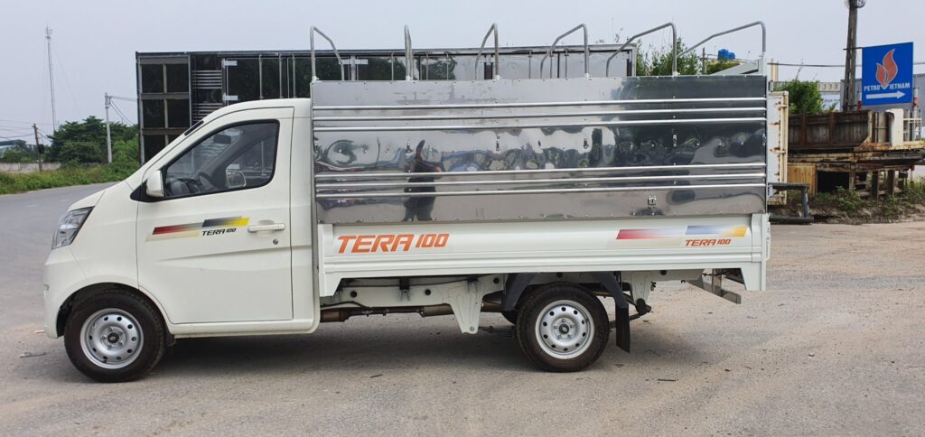 tera 100 thùng mui bạt màu trắng
