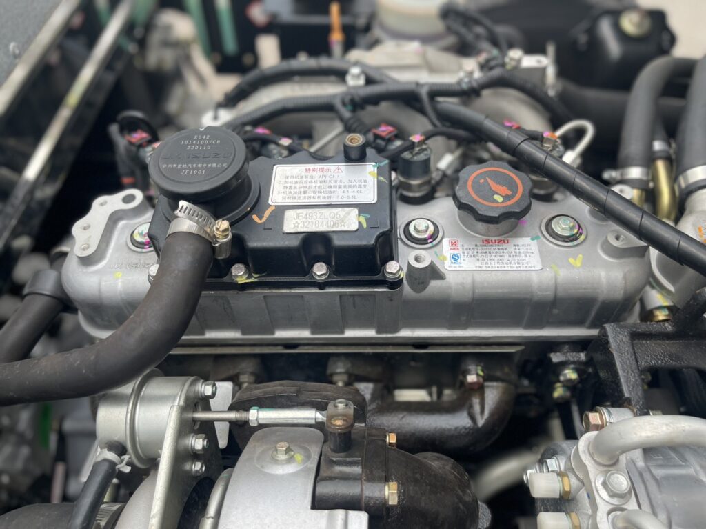 Xe tải 3T5 TMT Captain E350 sử dụng động cơ Isuzu JE493ZLQ5