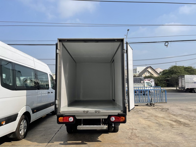 chiều dài lọt lòng thùng của Hyundai Porter H150 là 3m1