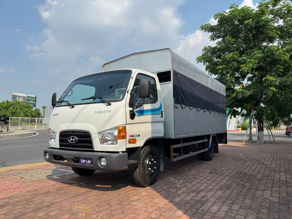 xe tải hyundai w750l 