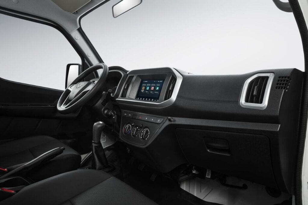 khoang cabin xe tera 150s